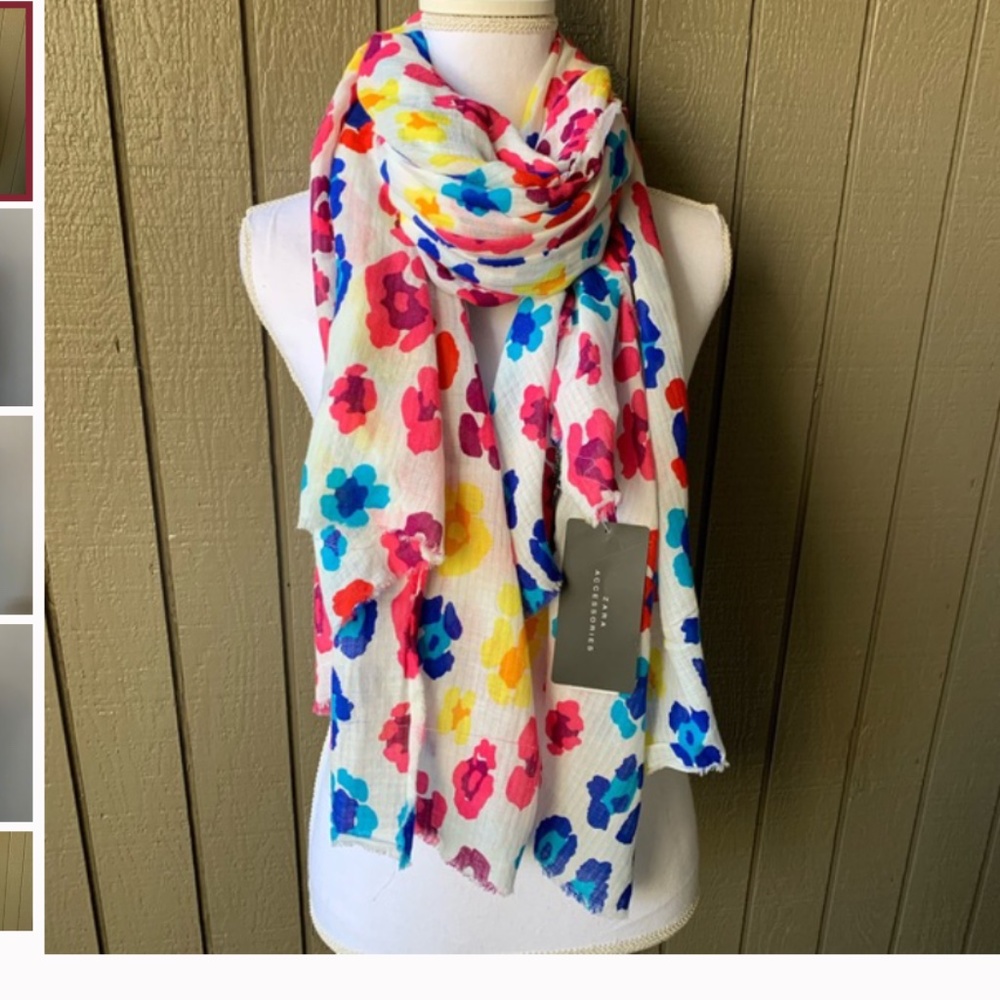 Zara Accessories NWT White Floral Printed Wrap